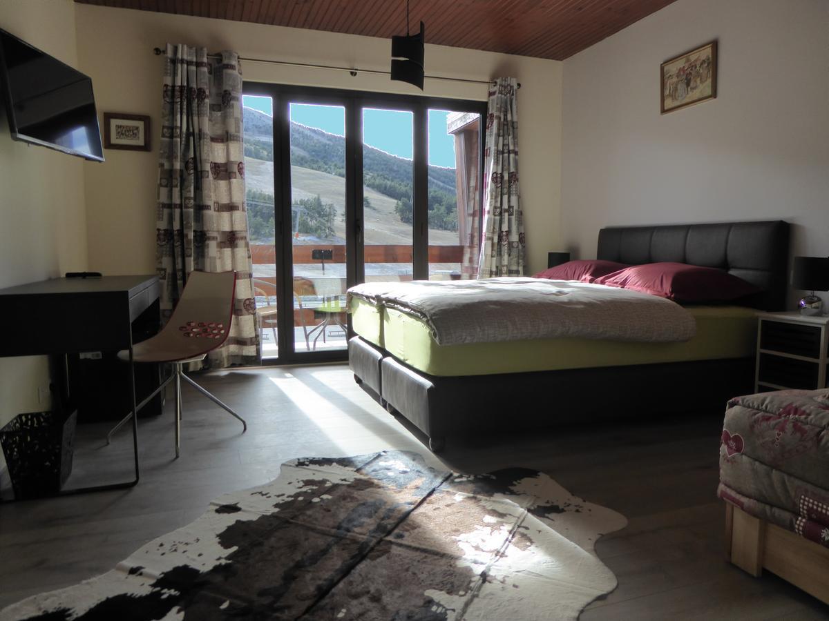 Chalet Alpina Aquarelax Hotel & Spa Greolieres les Neiges Exterior photo